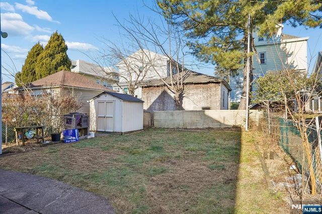 18 2nd Street, Clifton, NJ 07011