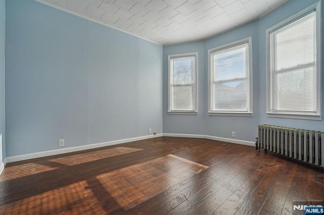 18 2nd Street, Clifton, NJ 07011