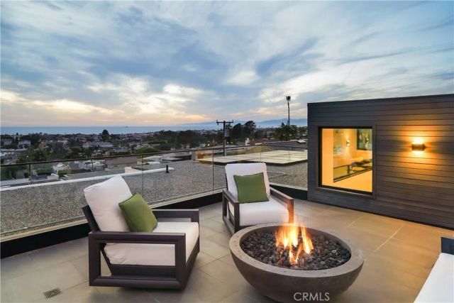 724 24th Place, Hermosa Beach, CA 90254