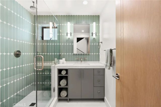 724 24th Place, Hermosa Beach, CA 90254