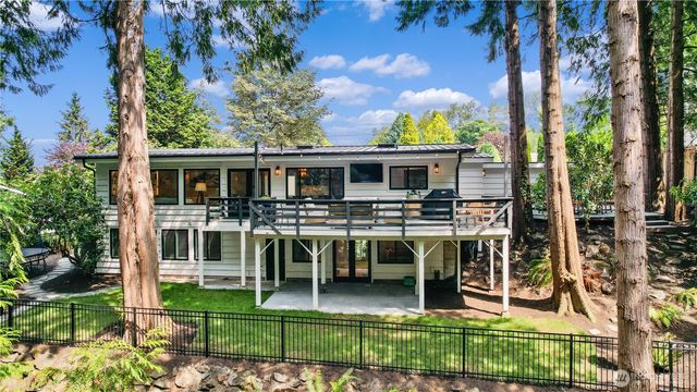 3227 103rd Place NE, Bellevue, WA 98004