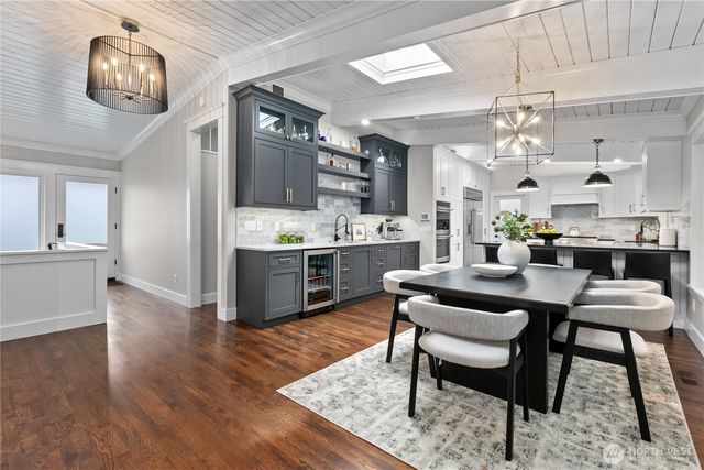 3227 103rd Place NE, Bellevue, WA 98004