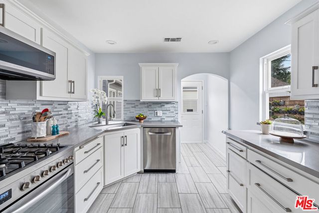 3047 Hermosa Avenue, La Crescenta, CA 91214