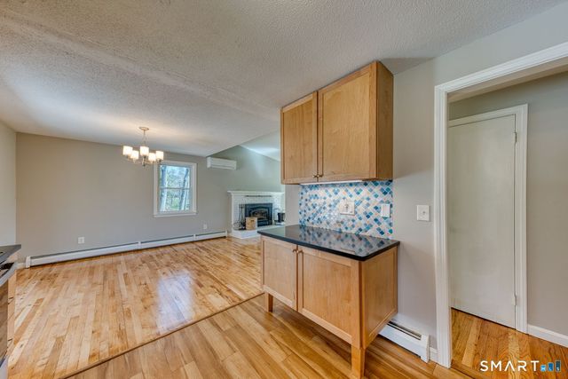 371 Warrenville Road, Mansfield, CT 06250