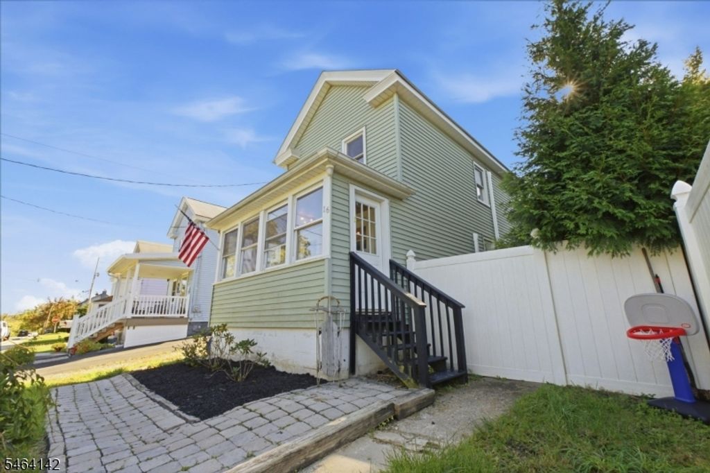 16 Green St, Oxford Twp., NJ 07863 — photo 3