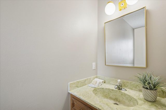 4606 Santiago Street, Pasadena, TX 77504