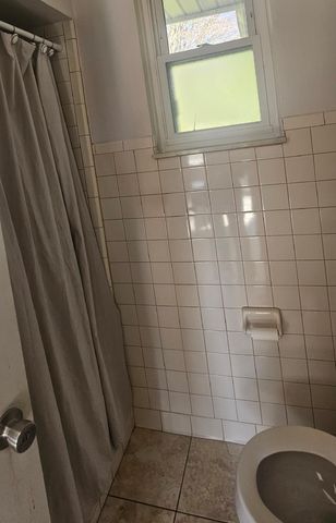 23100 Mapleridge Drive, Southfield, MI 48075