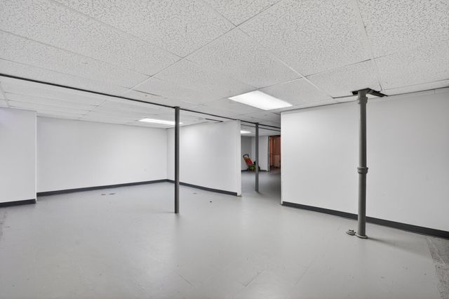 23100 Mapleridge Drive, Southfield, MI 48075