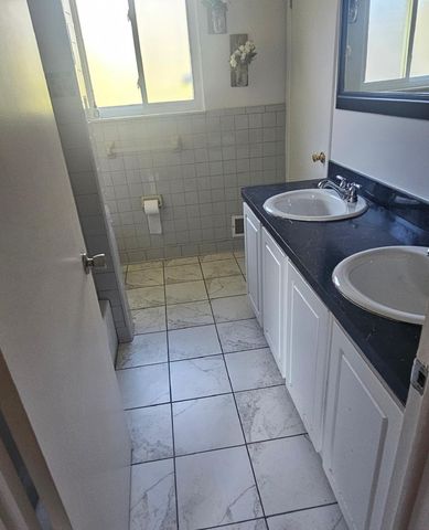 23100 Mapleridge Drive, Southfield, MI 48075