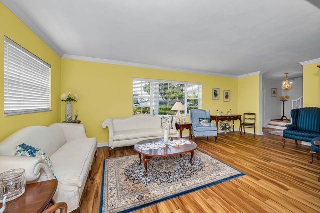 1310 41ST AVENUE NE, St Petersburg, FL 33703