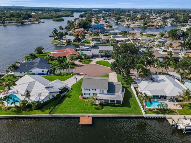 1310 41ST AVENUE NE, St Petersburg, FL 33703