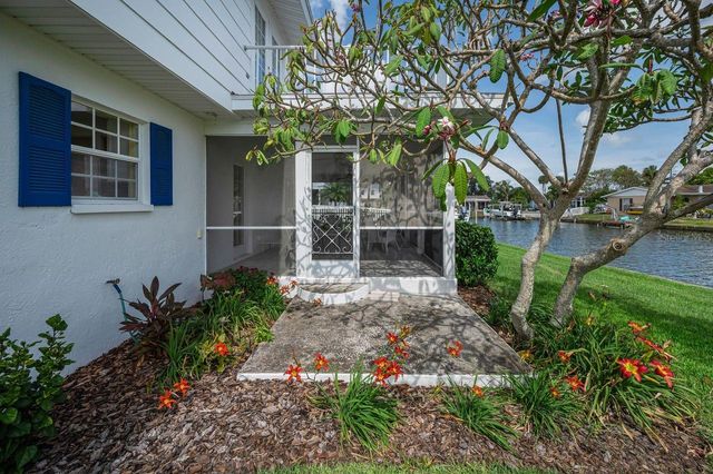 1310 41ST AVENUE NE, St Petersburg, FL 33703