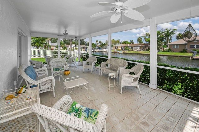 1310 41ST AVENUE NE, St Petersburg, FL 33703
