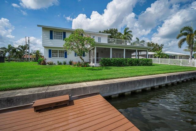 1310 41ST AVENUE NE, St Petersburg, FL 33703