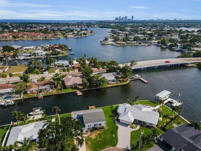 1310 41ST AVENUE NE, St Petersburg, FL 33703