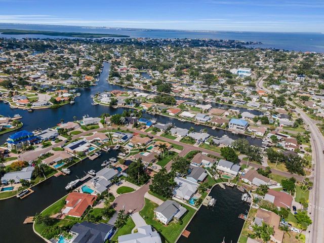 1310 41ST AVENUE NE, St Petersburg, FL 33703