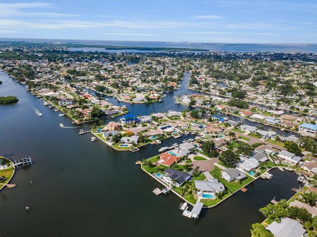 1310 41ST AVENUE NE, St Petersburg, FL 33703