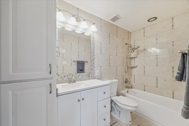 14131 Lake Trail Drive, Sugar Land, TX 77498