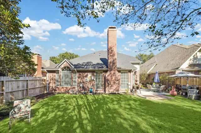 14131 Lake Trail Drive, Sugar Land, TX 77498