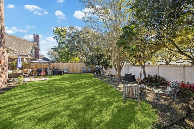 14131 Lake Trail Drive, Sugar Land, TX 77498