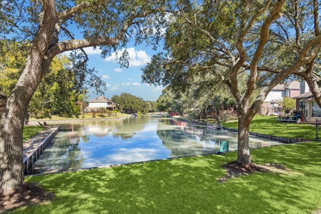 14131 Lake Trail Drive, Sugar Land, TX 77498