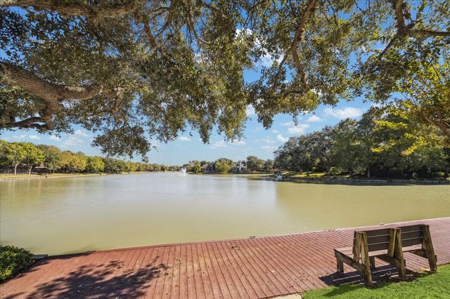 14131 Lake Trail Drive, Sugar Land, TX 77498