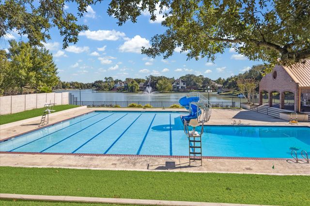 14131 Lake Trail Drive, Sugar Land, TX 77498