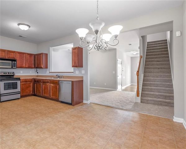 2396 Camden Oak Way, Lithonia, GA 30058