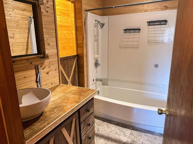 304 7th Street, Huntington, WV 25705