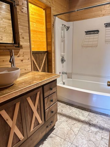 304 7th Street, Huntington, WV 25705