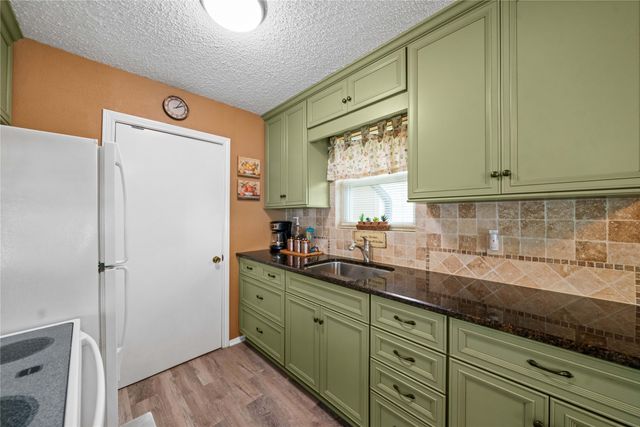 227 Callender Lake Drive, Murchison, TX 75778