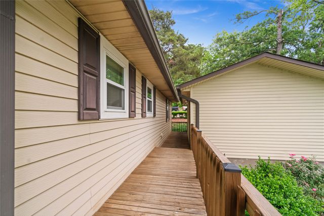 227 Callender Lake Drive, Murchison, TX 75778