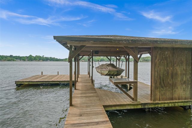 227 Callender Lake Drive, Murchison, TX 75778