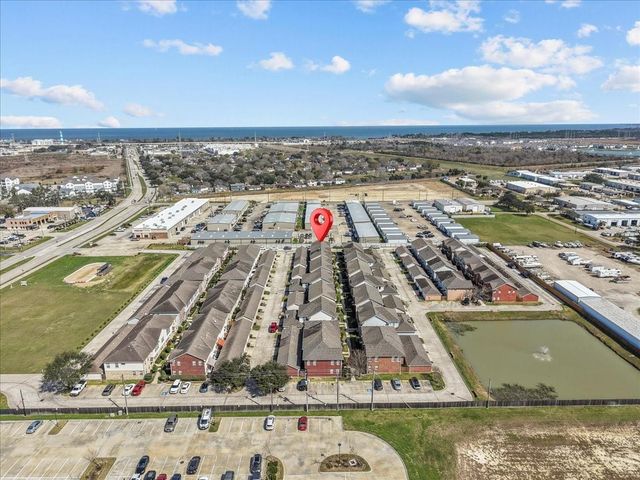 1937 Kemah Village Drive, Kemah, TX 77565