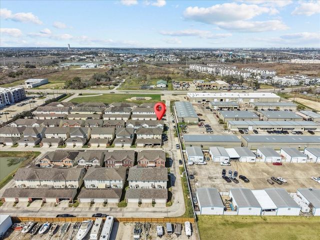 1937 Kemah Village Drive, Kemah, TX 77565