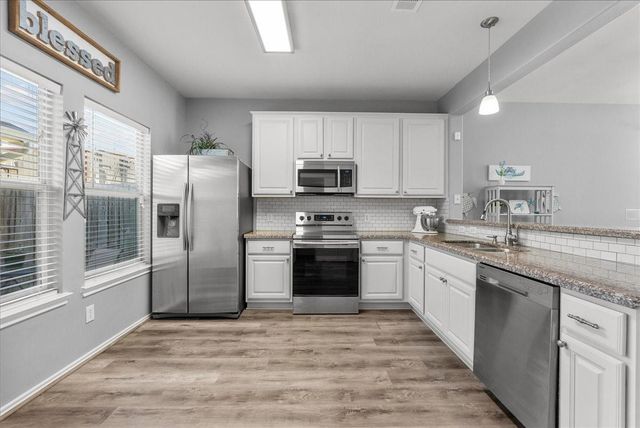 1937 Kemah Village Drive, Kemah, TX 77565