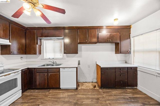 1439 92nd Ave., Oakland, CA 94603