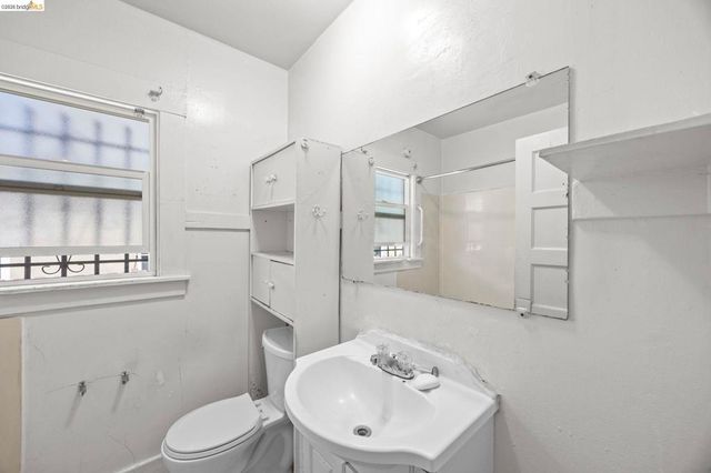 1439 92nd Ave., Oakland, CA 94603