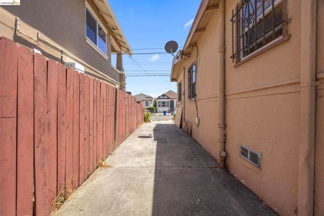 1439 92nd Ave., Oakland, CA 94603