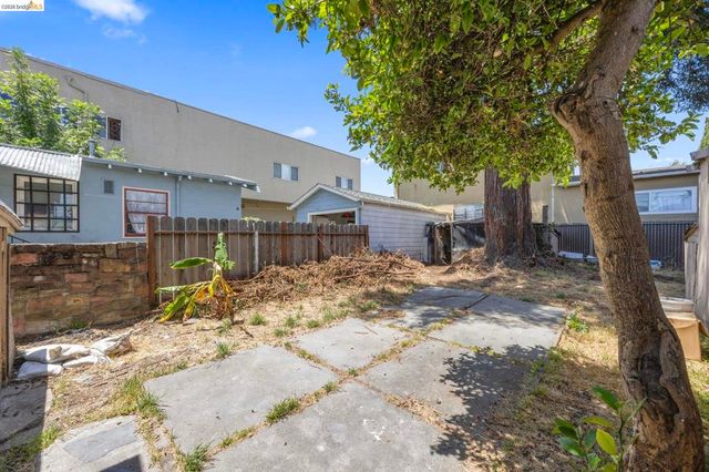 1439 92nd Ave., Oakland, CA 94603