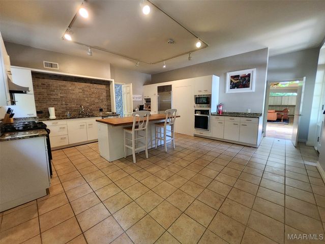 1944 S Hull Street, Montgomery, AL 36104