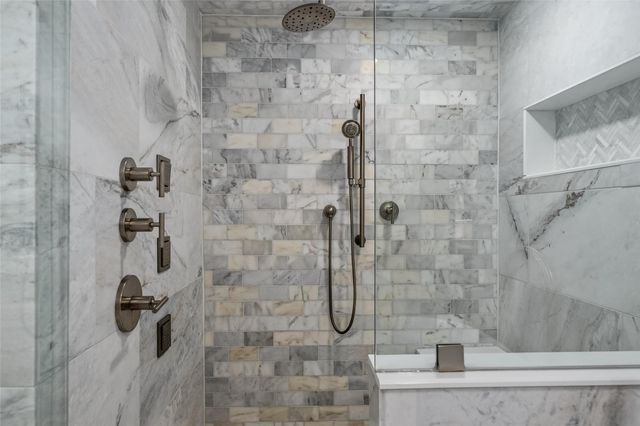 7108 Hunters Ridge Drive, Dallas, TX 75248