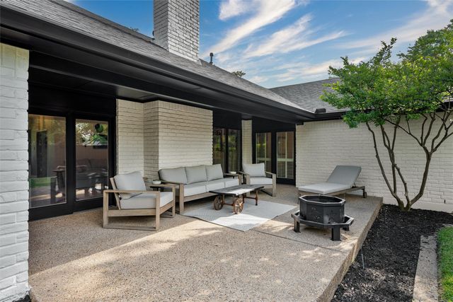 7108 Hunters Ridge Drive, Dallas, TX 75248