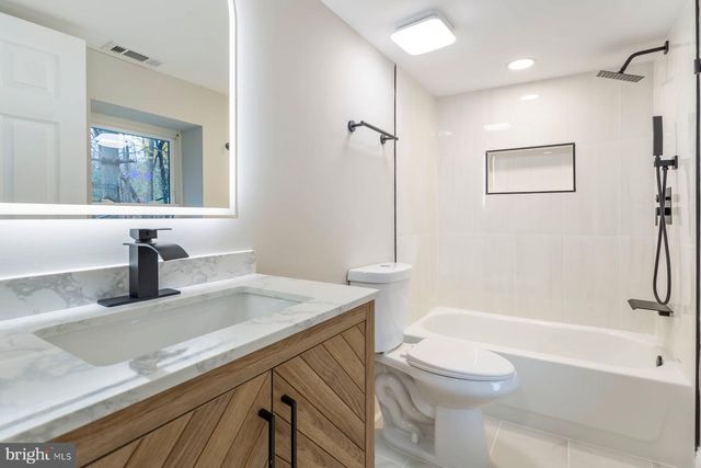 4810 OLD SWIMMING POOL RD, Frederick, MD 21703
