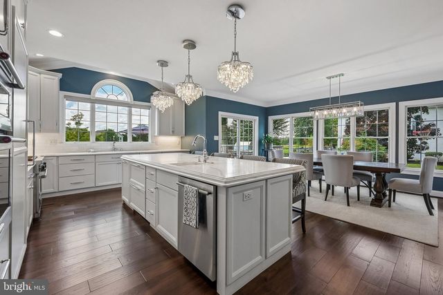 11 TROON CT, Moorestown, NJ 08057