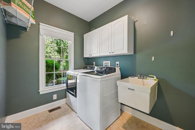 11 TROON CT, Moorestown, NJ 08057