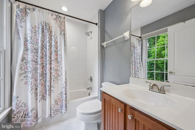 11 TROON CT, Moorestown, NJ 08057
