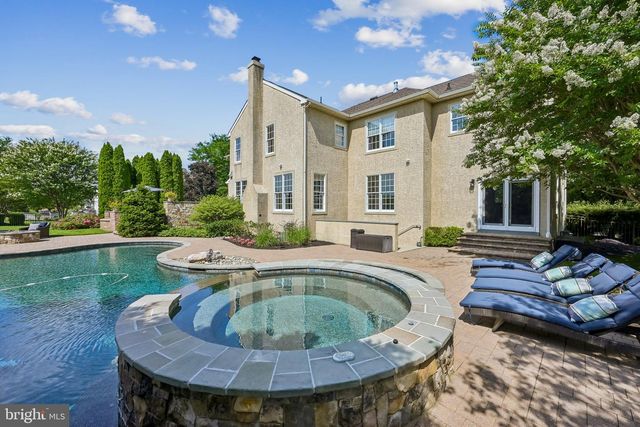 11 TROON CT, Moorestown, NJ 08057