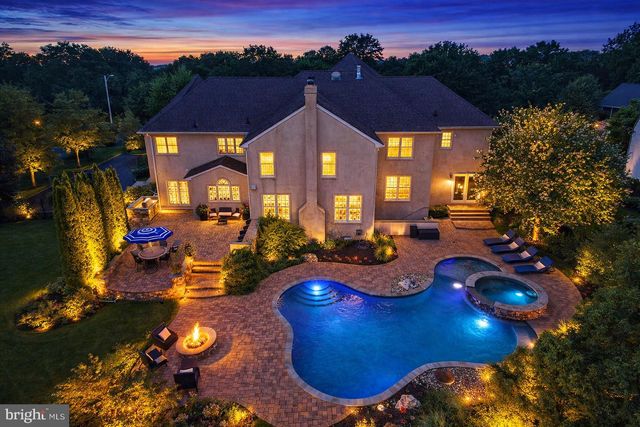 11 TROON CT, Moorestown, NJ 08057
