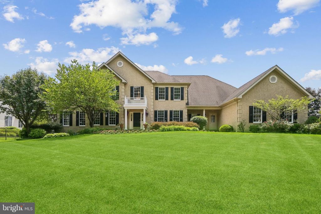 11 TROON CT, Moorestown, NJ 08057